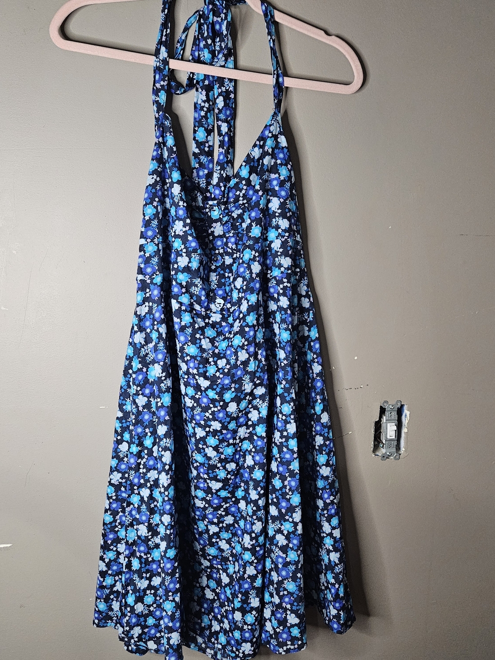 NWT Cupshe Blue Floral Halter One-Piece Size XL ptp 22"